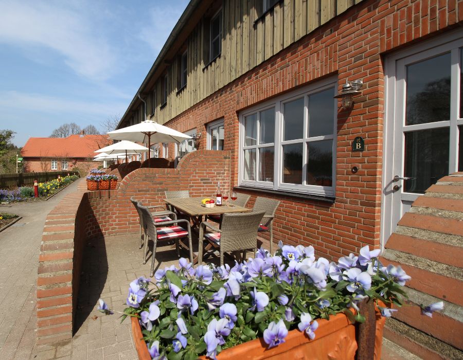 Urlaub auf dem Bauernhof in familienfreundlichen Ferienwohnungen auf unserem Obst- und Weingut Ingenhof in Ostsee- Nähe. 