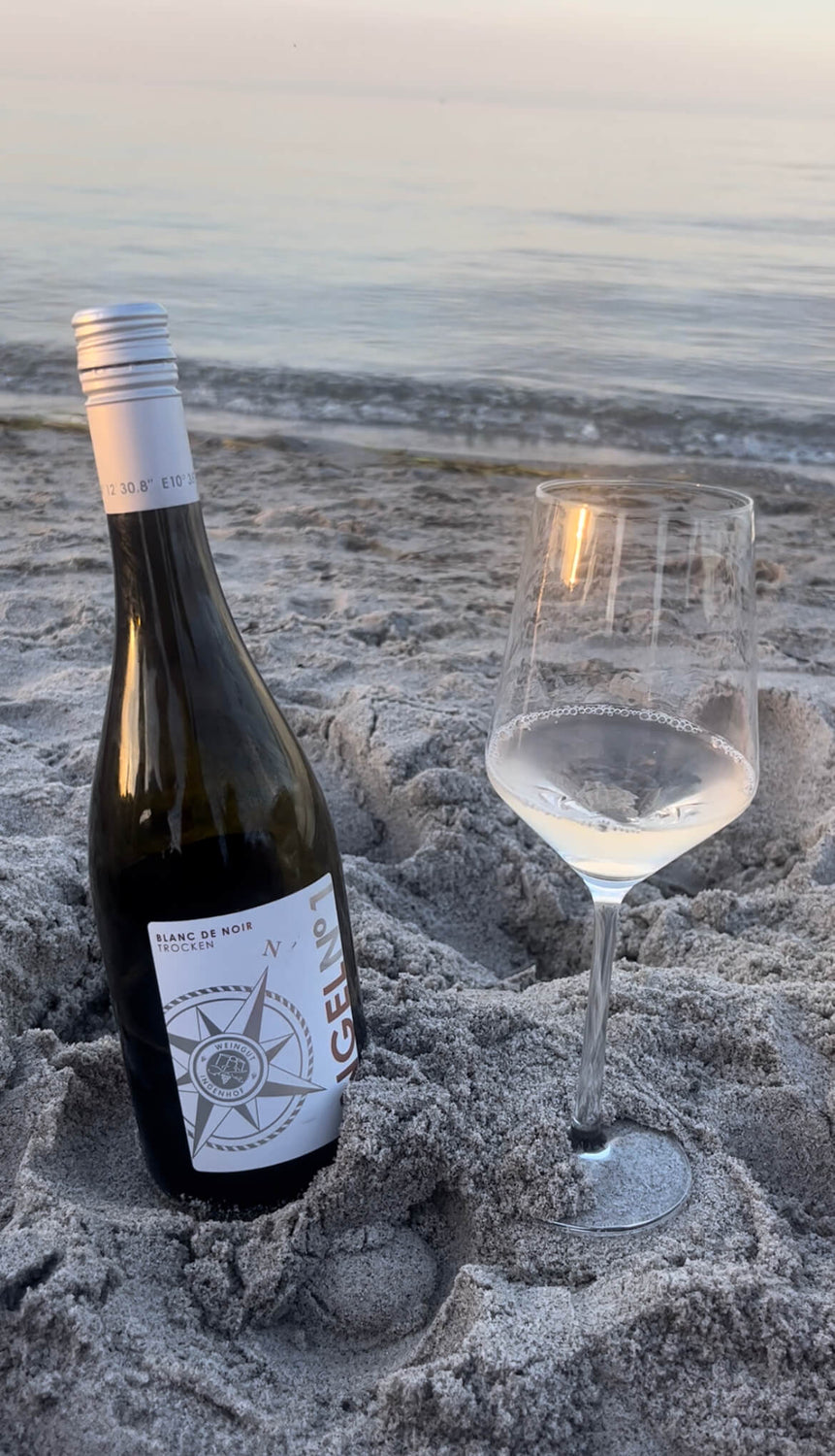 Blanc de Noir Wein vom Obst- und Weingut Ingenhof aus Schleswig- Holstein