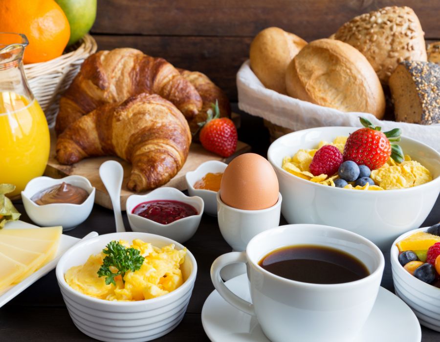 Frühstücksbuffet jeden Sonntag auf dem Land in Malkwitz auf dem Ingenhof nahe Malente.