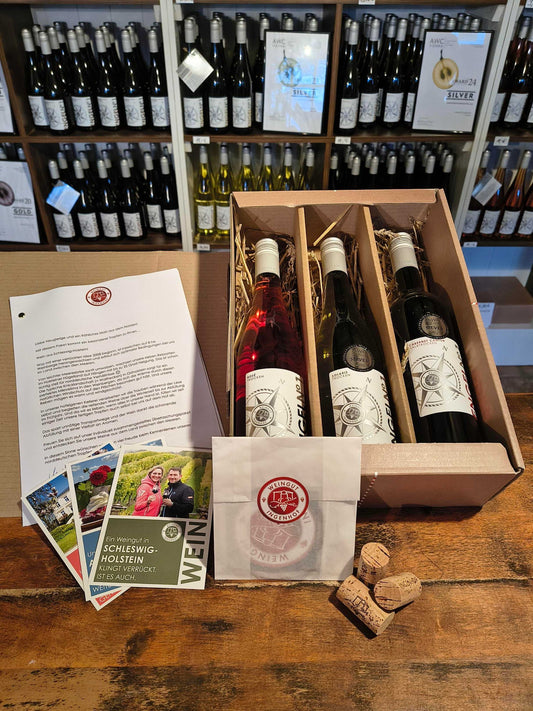 Vegane Piwi- Weinprobe für Zuhause mit Weinen vom Weingut Ingenhof in Schleswig- Holstein. Ein genußvolles Geschenk für Weinliebhaber in unserem Onlineshop oder der Weinremise.
