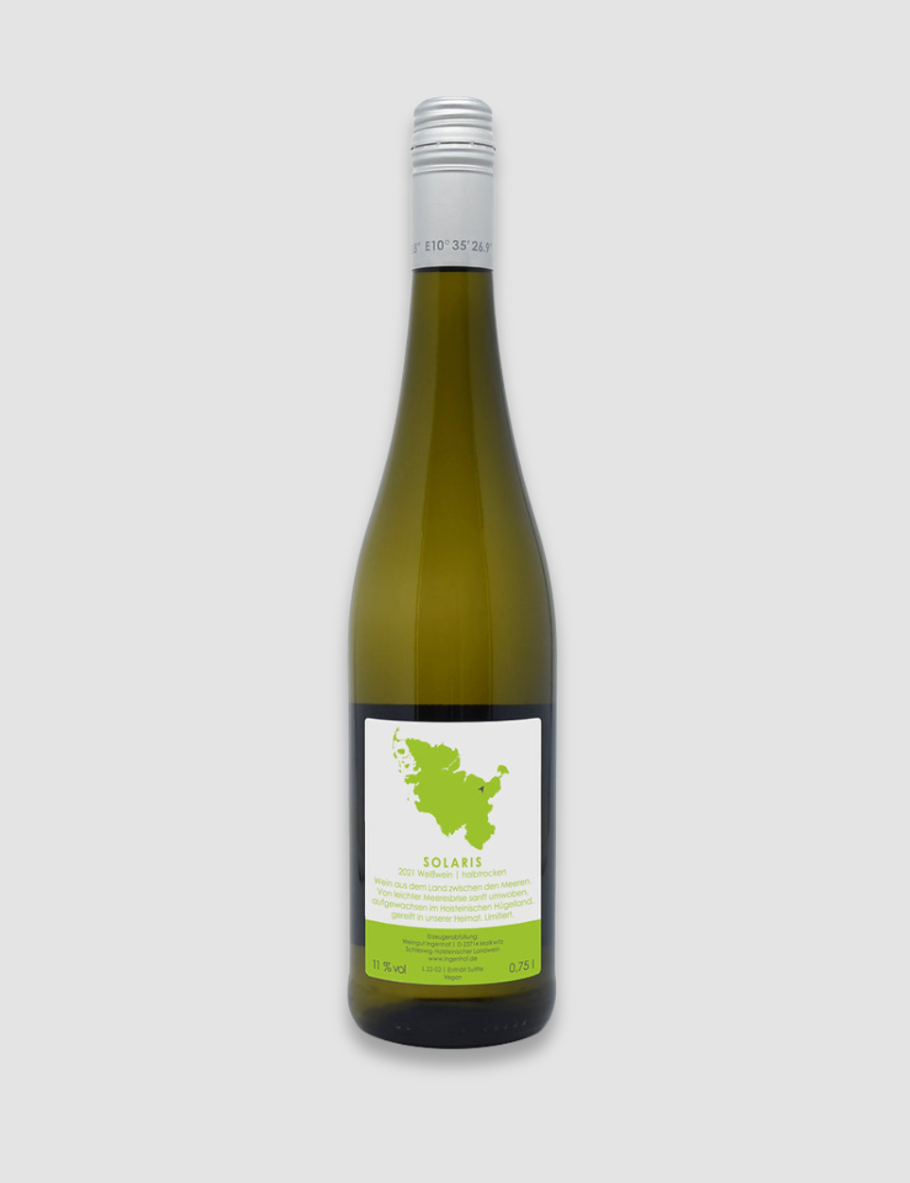 Fruchtiger, veganer Piwi Weißwein der Rebsorte Solaris, halbtrocken ausgebaut auf dem Weingut Ingenhof in Schleswig- Holstein, dem größten Weingut im Norden. Falstaff prämiert. Geschenk für Weinliebhaber.